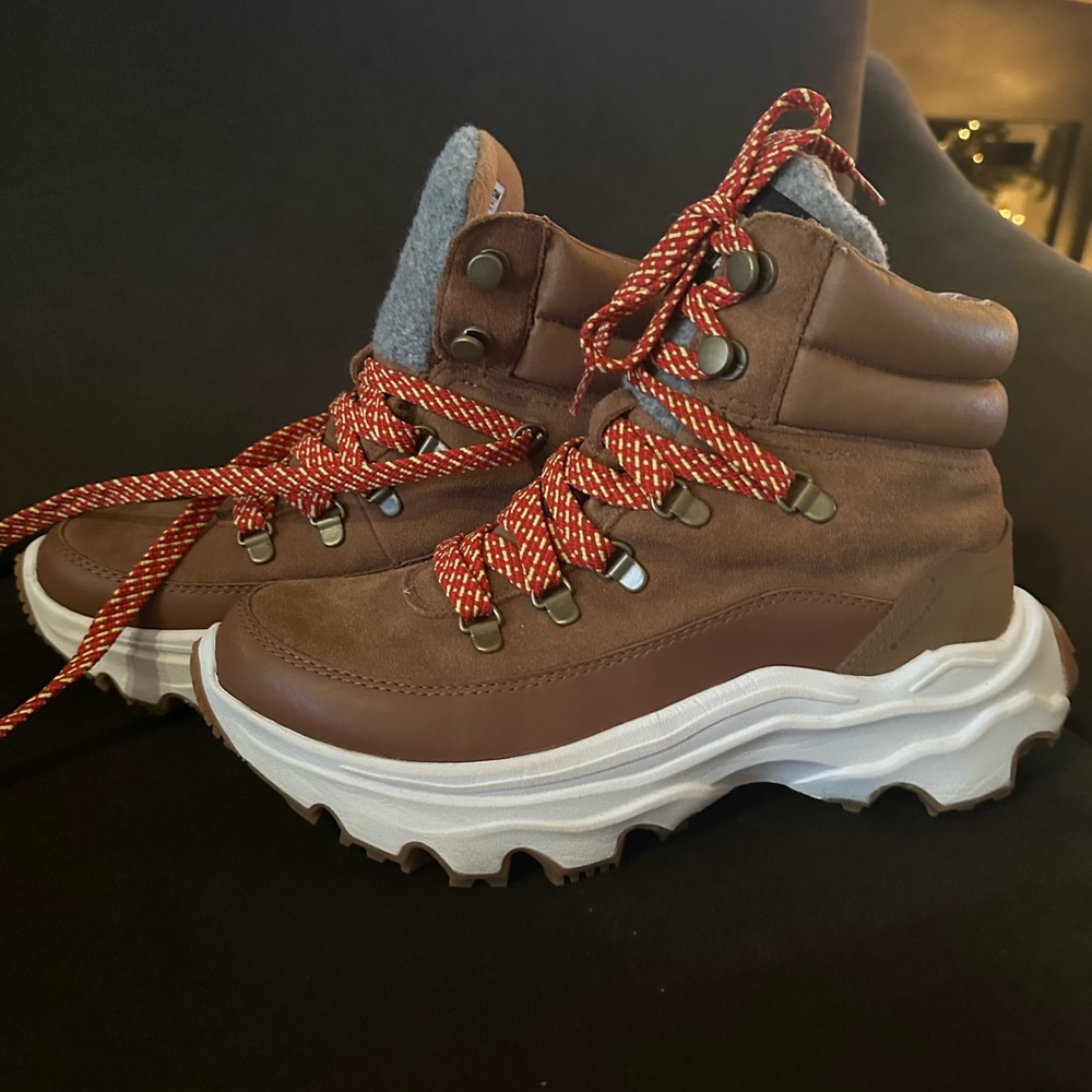 Sorel Kinetic Impact Conquest Boots